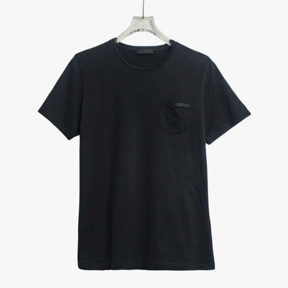 DM0039 Prada Black Short-Sleeve T-Shirt With Chest Pocket